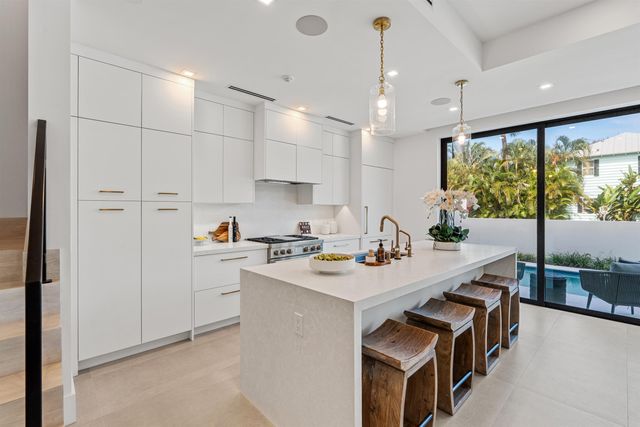 100 Gleason Street 204, Delray Beach, FL 33483