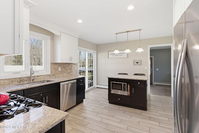 111 Heights Terrace, Middletown, NJ 07748