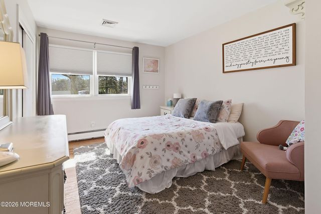 111 Heights Terrace, Middletown, NJ 07748