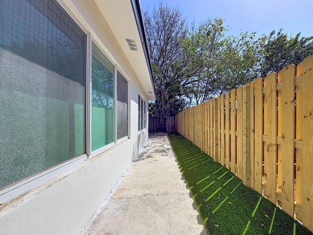 224 NE 23rd Avenue 3, Pompano Beach, FL 33062