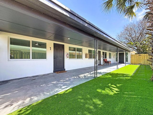 224 NE 23rd Avenue 3, Pompano Beach, FL 33062