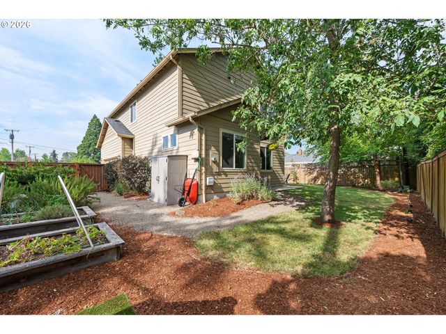 1148 W 21ST Ave, Eugene, OR 97405