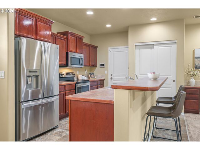1148 W 21ST Ave, Eugene, OR 97405