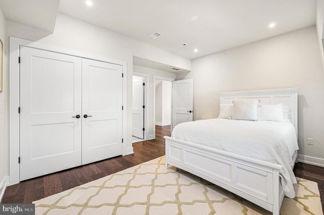 206 KALOS ST, Philadelphia, PA 19128