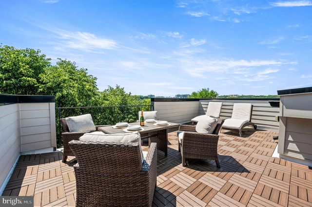 206 KALOS ST, Philadelphia, PA 19128