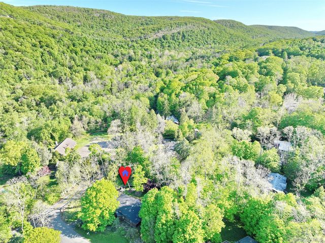 24 Spook Rock Road, Suffern, NY 10901