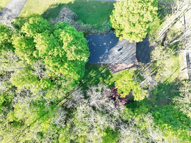 24 Spook Rock Road, Suffern, NY 10901