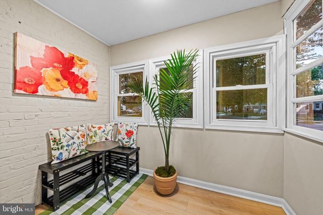 1 DIXIE DR, Penns Grove, NJ 08069