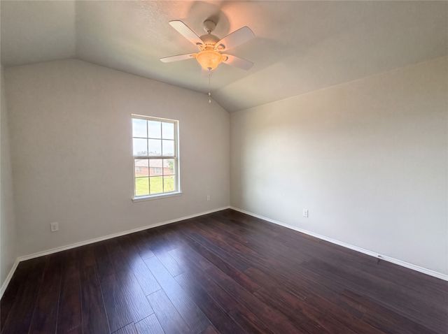 325 Pin Cushion Trail, Burleson, TX 76028