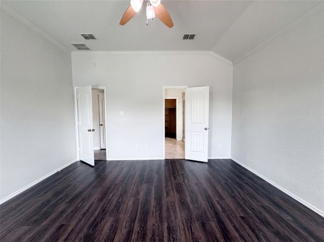 325 Pin Cushion Trail, Burleson, TX 76028