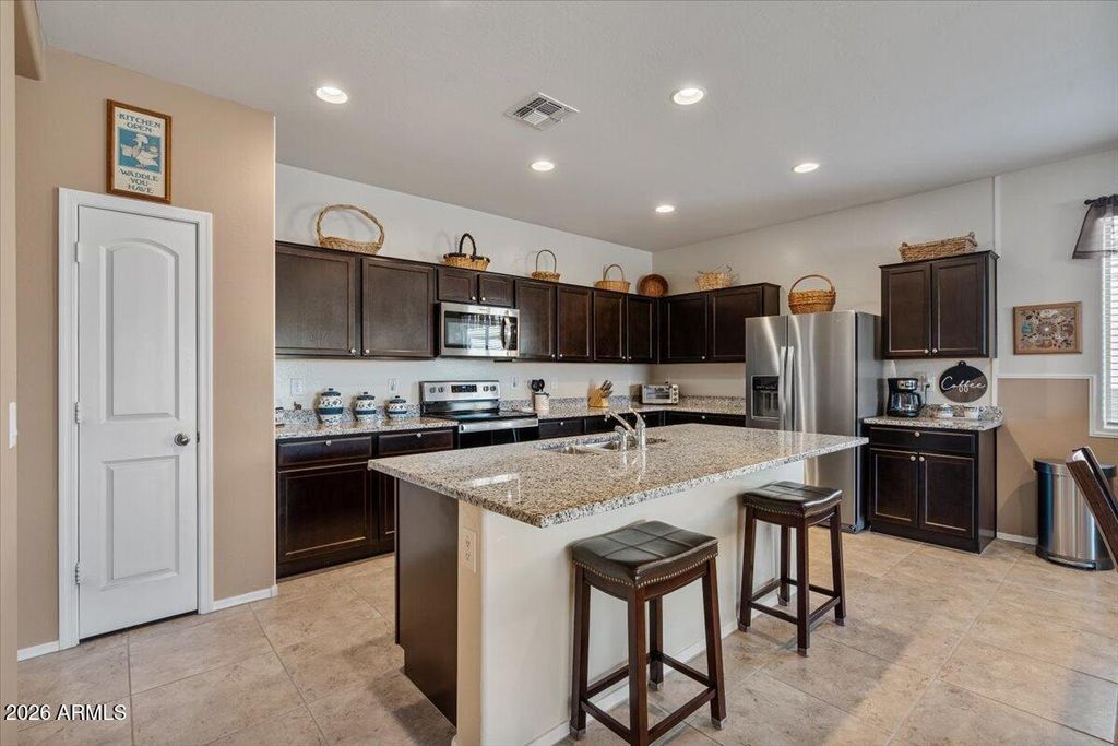 Image 20 of property listing at 1242 E Lee Place, Casa Grande, AZ 85122