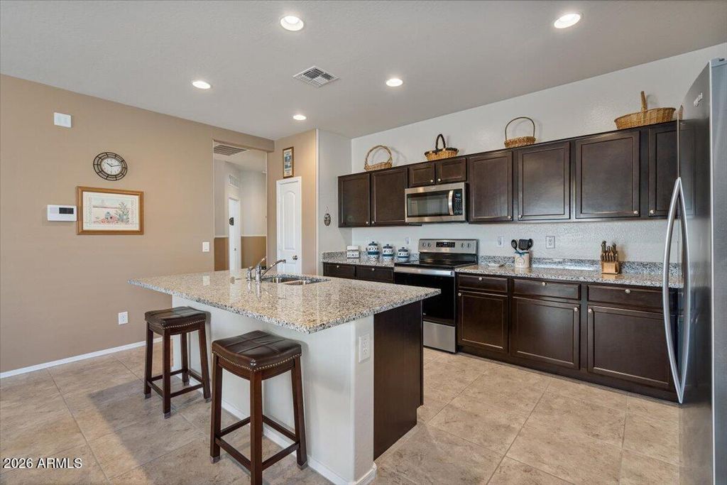Image 21 of property listing at 1242 E Lee Place, Casa Grande, AZ 85122