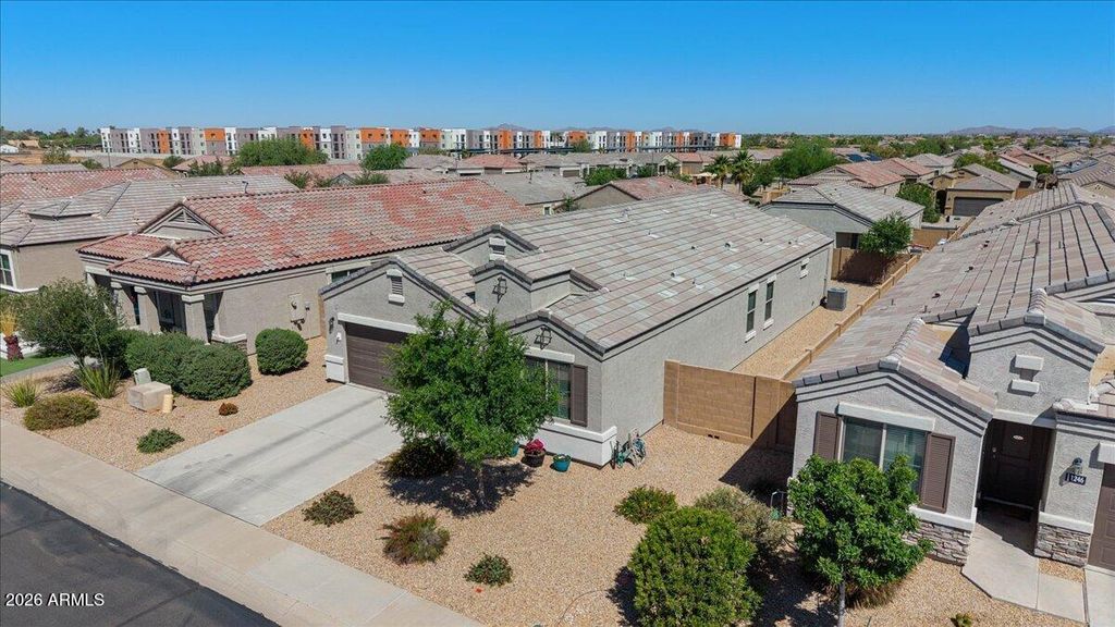 Image 7 of property listing at 1242 E Lee Place, Casa Grande, AZ 85122