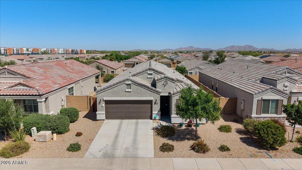 Image 9 of property listing at 1242 E Lee Place, Casa Grande, AZ 85122