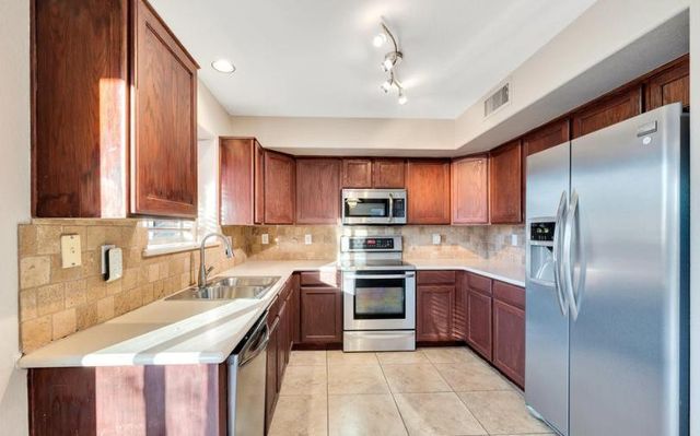 3913 E Monona Drive, Phoenix, AZ 85050