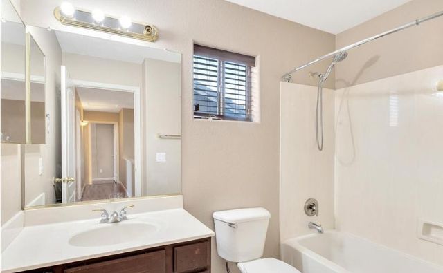 3913 E Monona Drive, Phoenix, AZ 85050