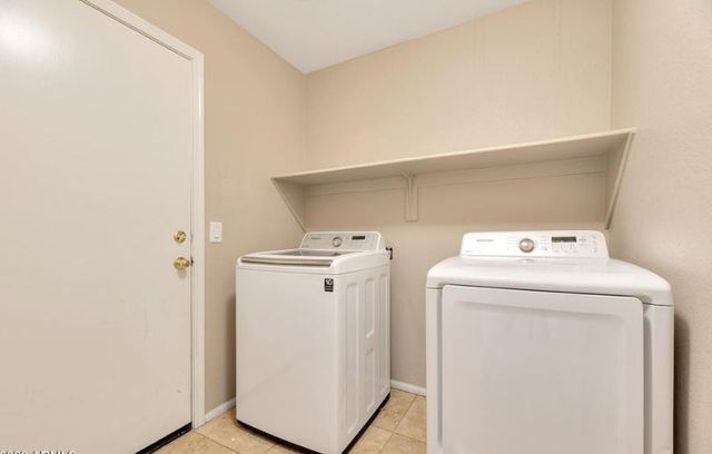 3913 E Monona Drive, Phoenix, AZ 85050