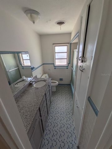 4462 46TH AVENUE N, St Petersburg, FL 33714