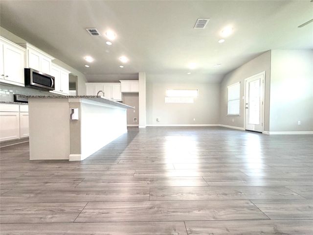 218 Brookview Drive, Lavon, TX 75166