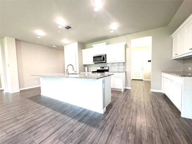 218 Brookview Drive, Lavon, TX 75166