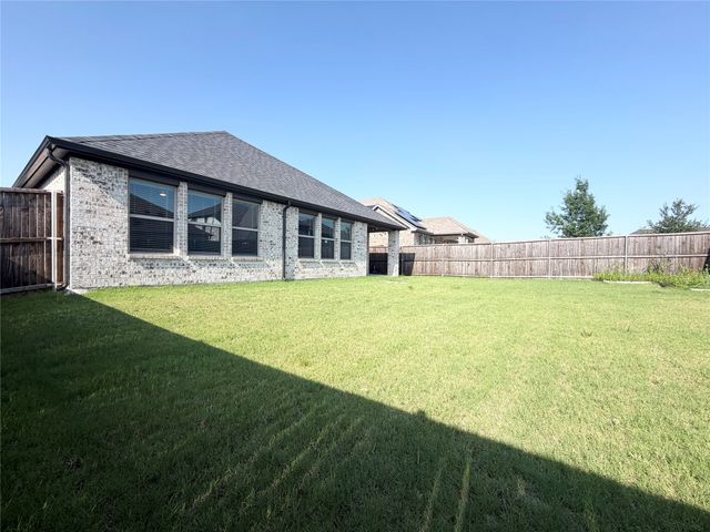 218 Brookview Drive, Lavon, TX 75166