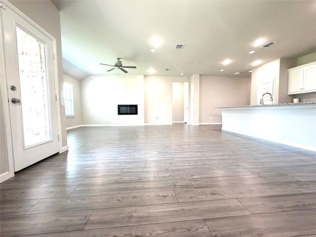 218 Brookview Drive, Lavon, TX 75166