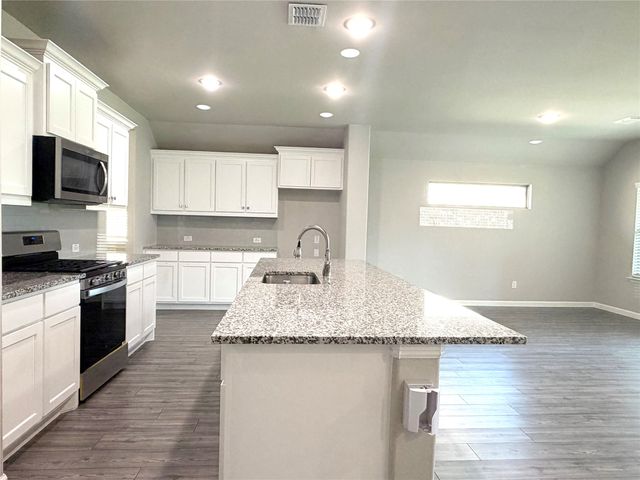 218 Brookview Drive, Lavon, TX 75166