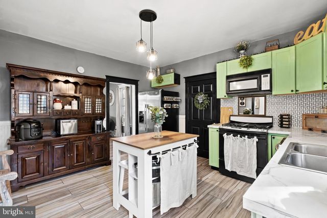 557 N EAST AVE, Vineland, NJ 08360