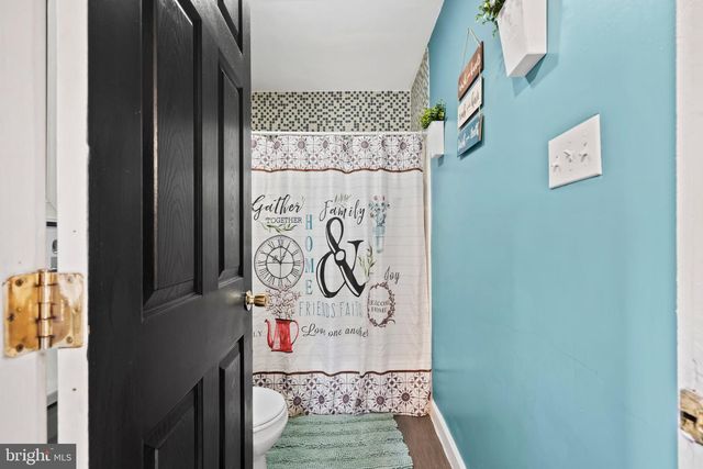 557 N EAST AVE, Vineland, NJ 08360