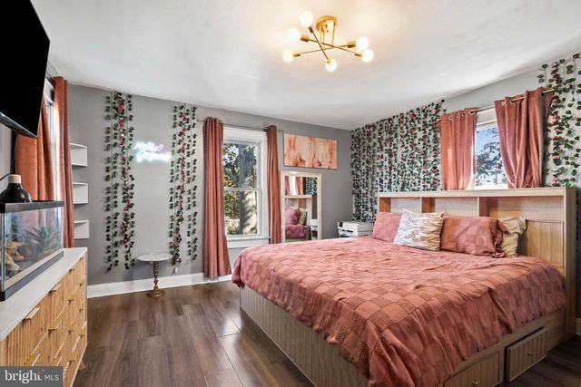 557 N EAST AVE, Vineland, NJ 08360