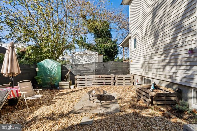 557 N EAST AVE, Vineland, NJ 08360