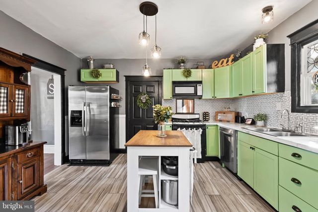 557 N EAST AVE, Vineland, NJ 08360
