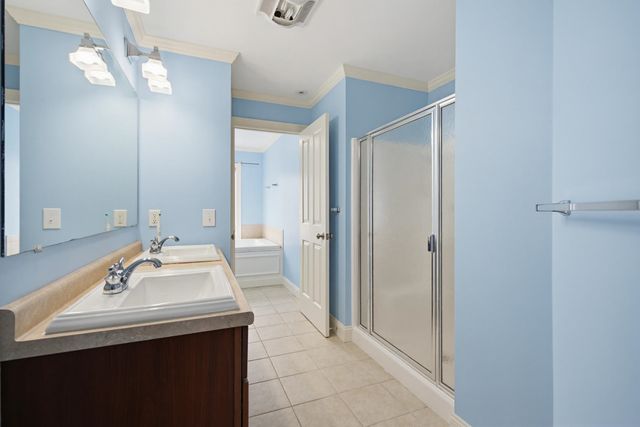 107 Riverwalk Way, Manchester, NH 03101