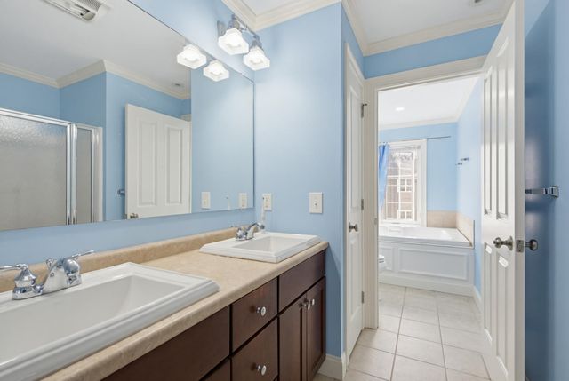 107 Riverwalk Way, Manchester, NH 03101