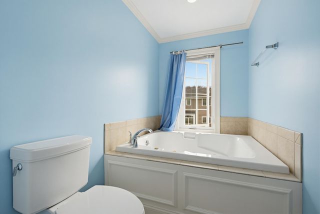 107 Riverwalk Way, Manchester, NH 03101