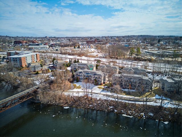 107 Riverwalk Way, Manchester, NH 03101