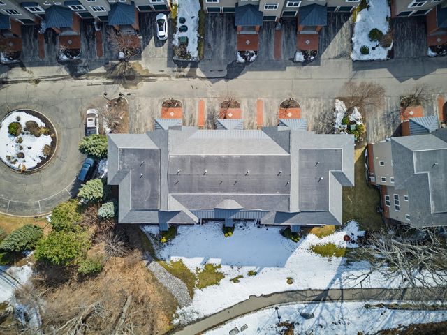 107 Riverwalk Way, Manchester, NH 03101