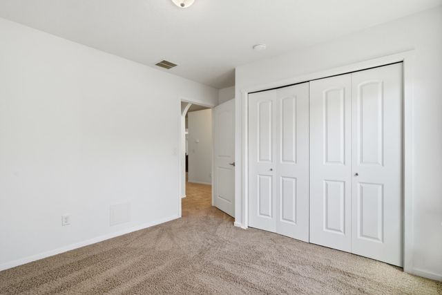 2610 W Parkway Dr, Spokane, WA 99208