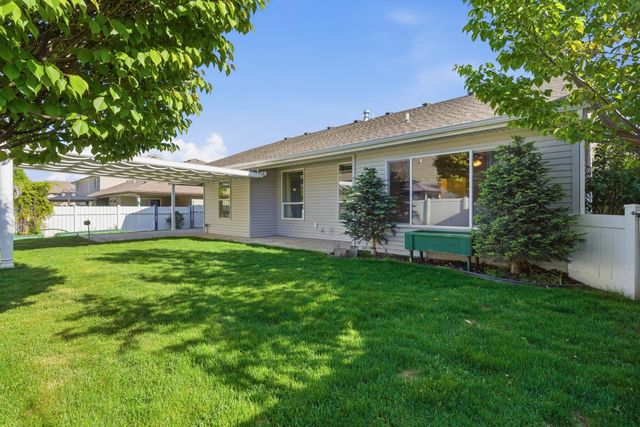 2610 W Parkway Dr, Spokane, WA 99208