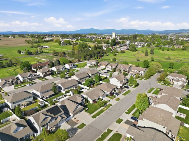 2610 W Parkway Dr, Spokane, WA 99208