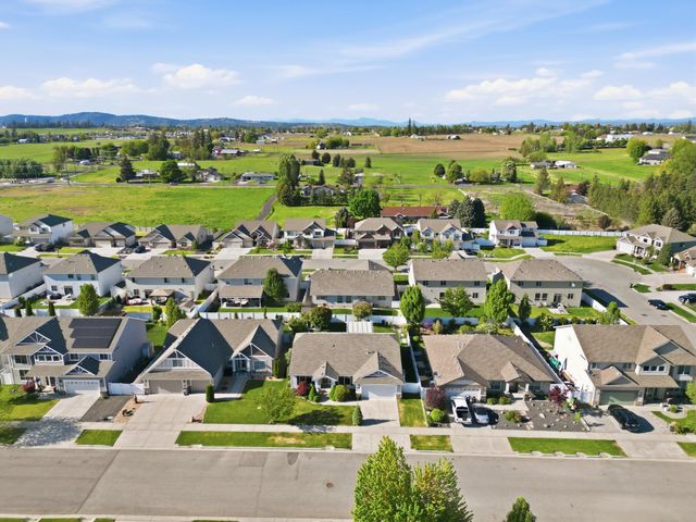 2610 W Parkway Dr, Spokane, WA 99208