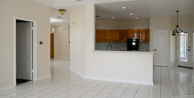 11618 BLAZING SUNSET ST, San Antonio, TX 78253