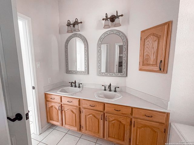 11618 BLAZING SUNSET ST, San Antonio, TX 78253