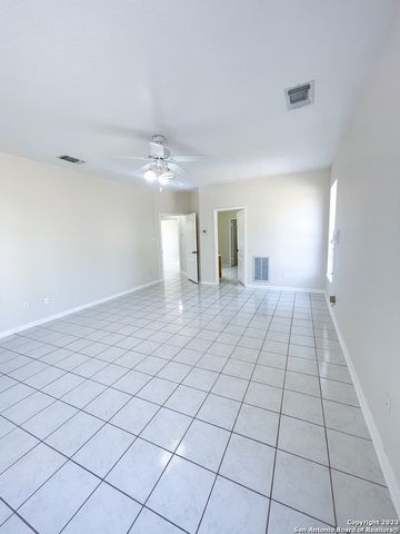 11618 BLAZING SUNSET ST, San Antonio, TX 78253