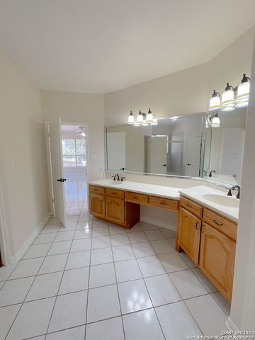 11618 BLAZING SUNSET ST, San Antonio, TX 78253
