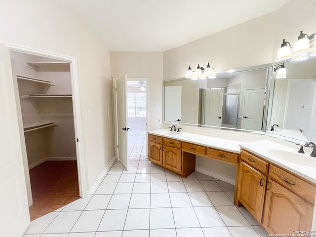 11618 BLAZING SUNSET ST, San Antonio, TX 78253