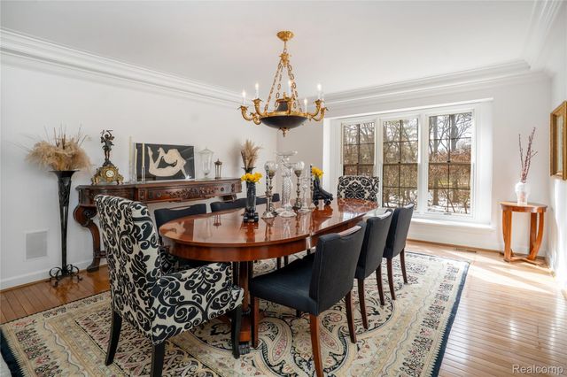 32870 Bingham Lane, Bingham Farms Village, MI 48025