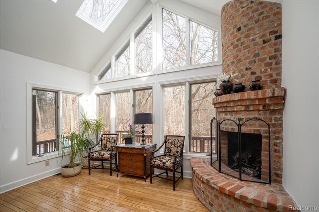 32870 Bingham Lane, Bingham Farms Village, MI 48025