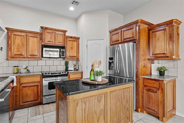 448 Highgrove Drive, Blanchard, OK 73010