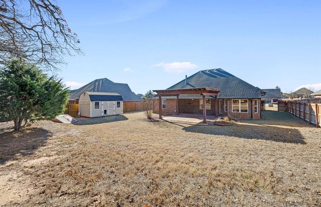 448 Highgrove Drive, Blanchard, OK 73010